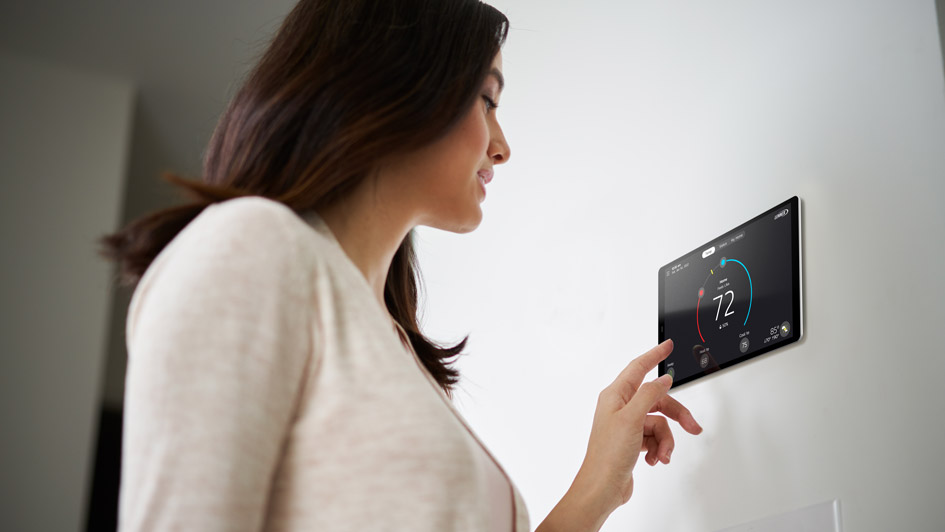 Seasonal Guide: Should My Thermostat Be Set to Auto or Fan?